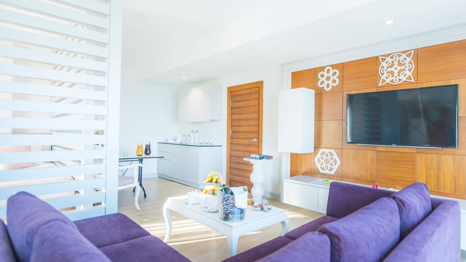 rooms-king-suit-2-bedrooms