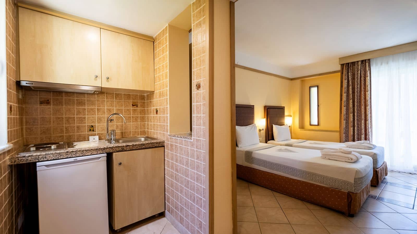 rooms-family-room-2-bedrooms