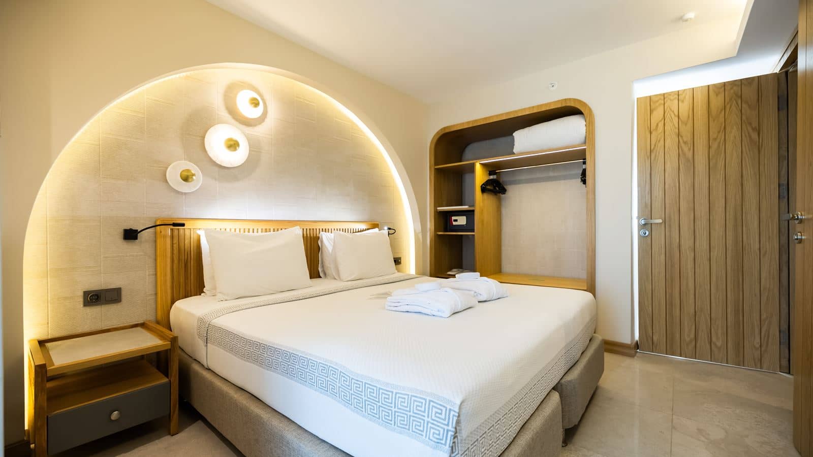 rooms-family-room-3-rooms
