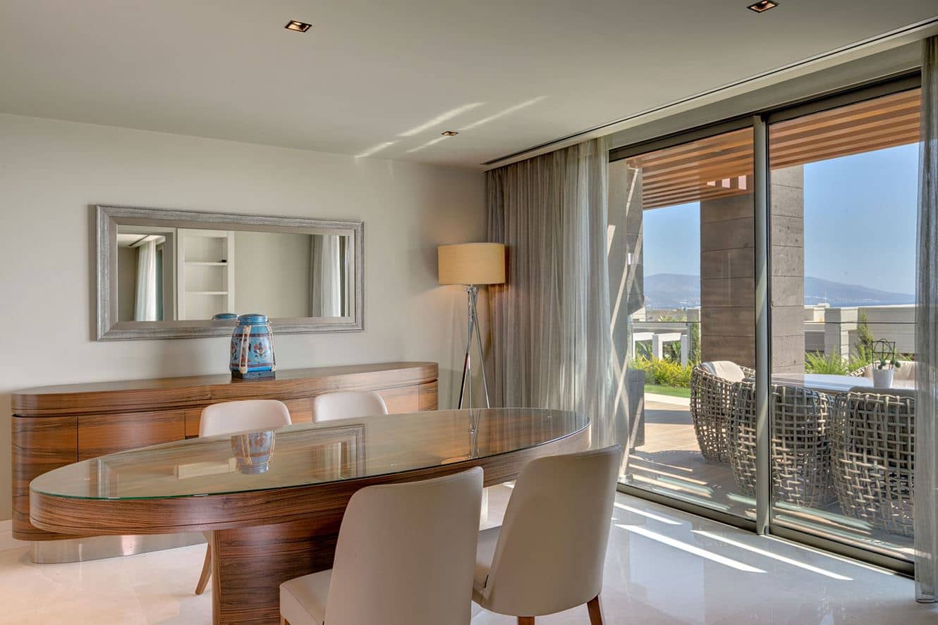 rooms-premiere-residence-3-bedroom-sea-view-pool
