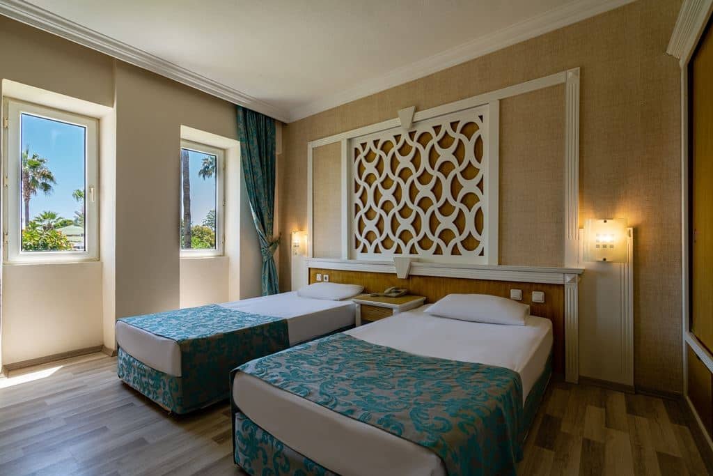rooms-standard-room