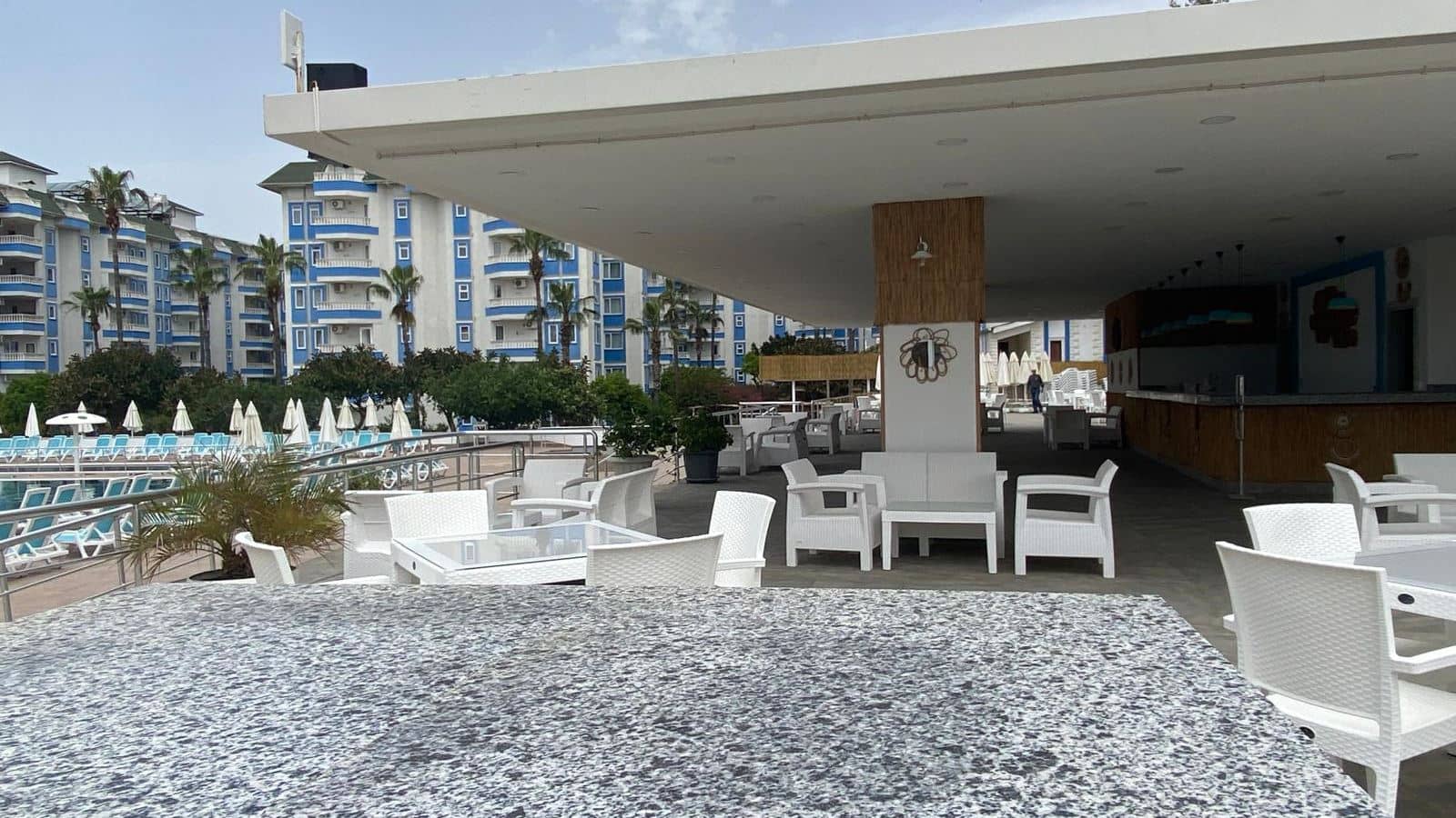 bars-blue-pool-bar