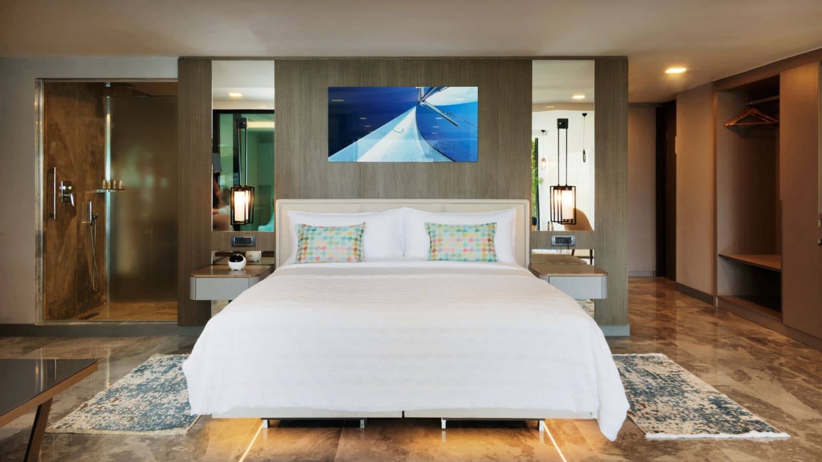 rooms-indoor-grand-pool-suite