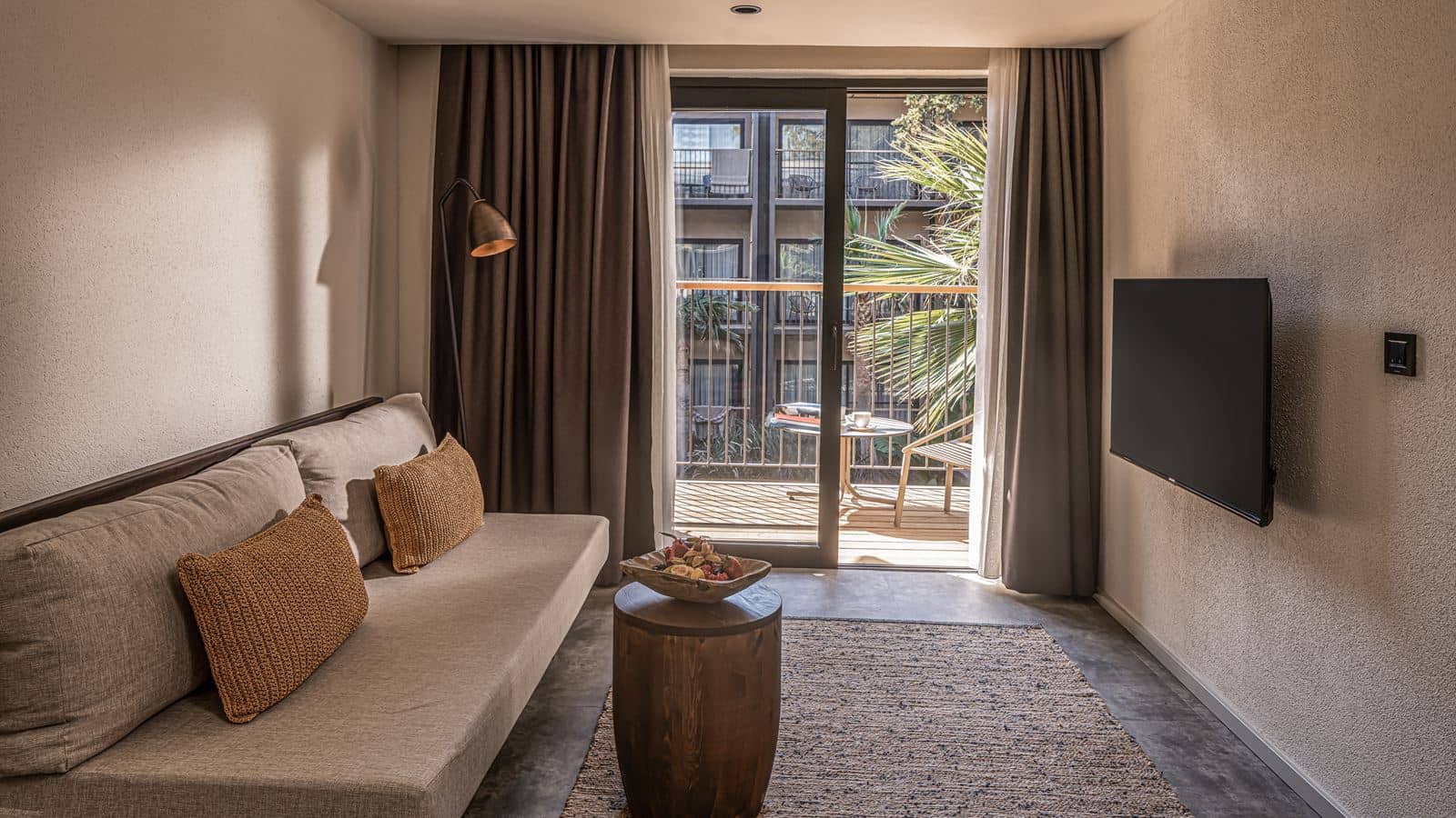 rooms-deluxe-standart-room