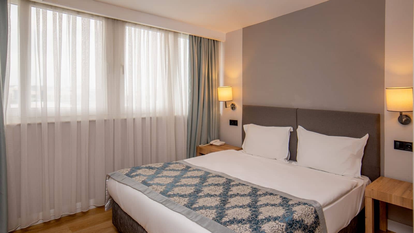 rooms-standard-room