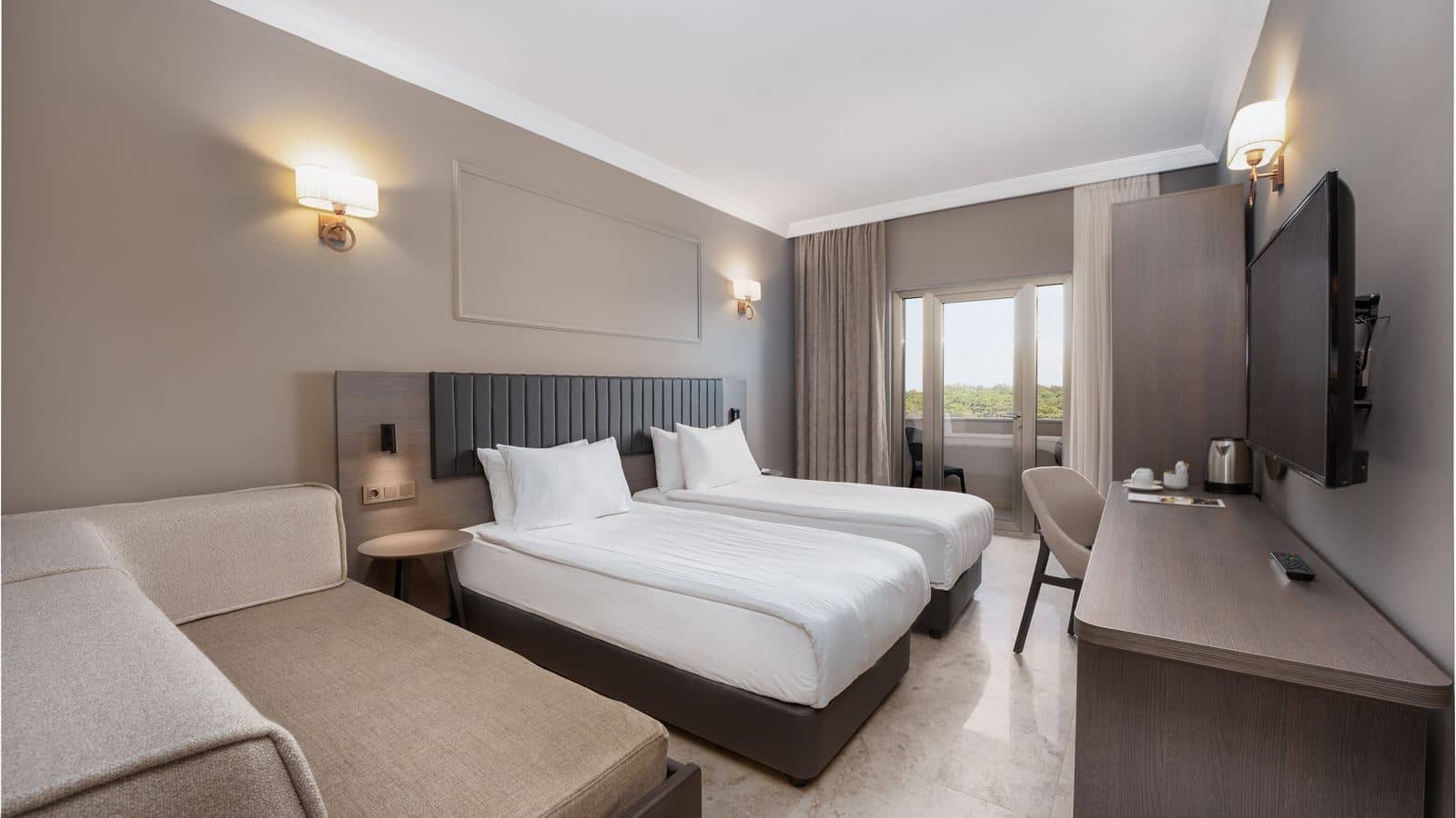 rooms-standart-land-view-room