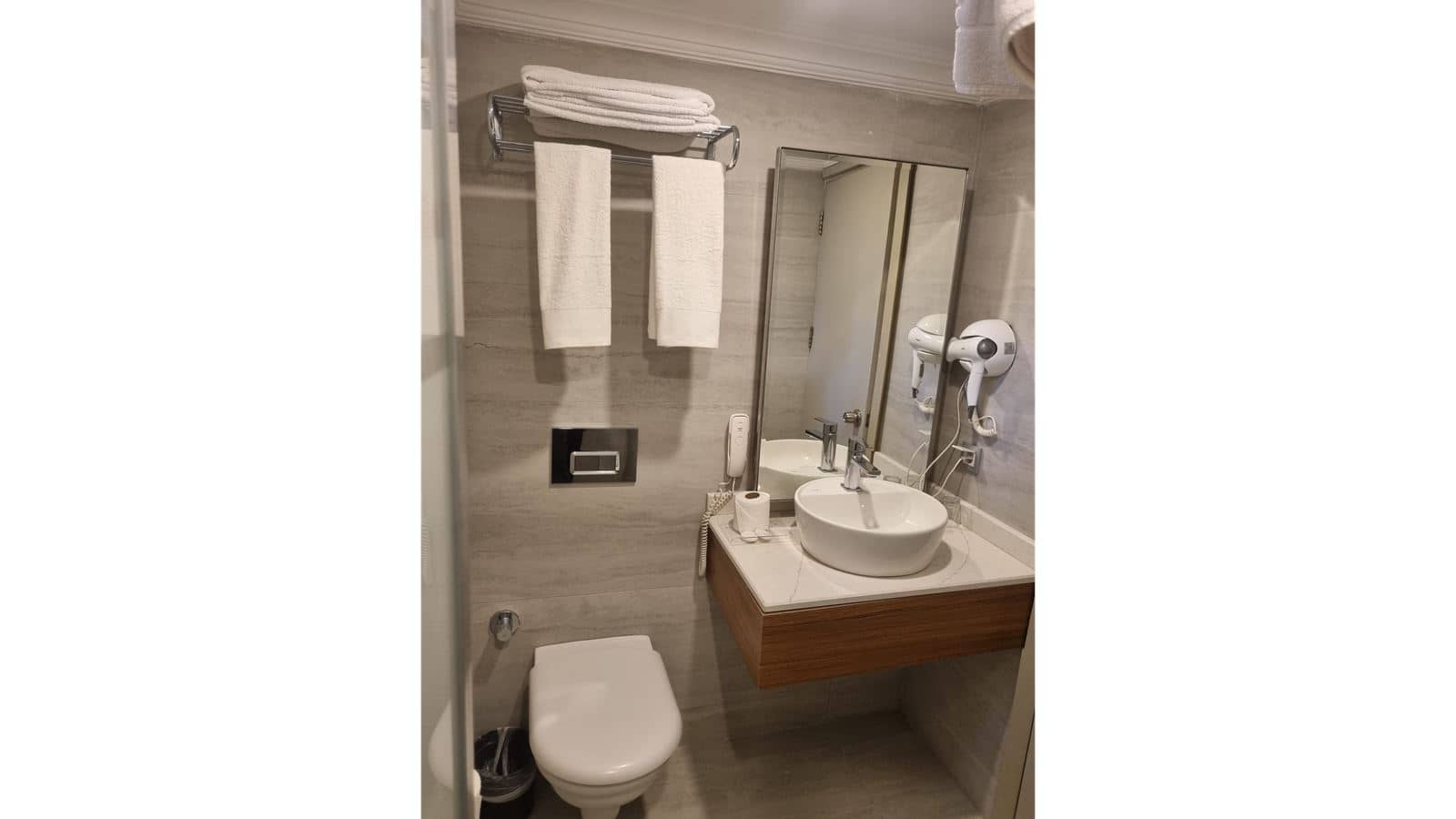 rooms-standard-room