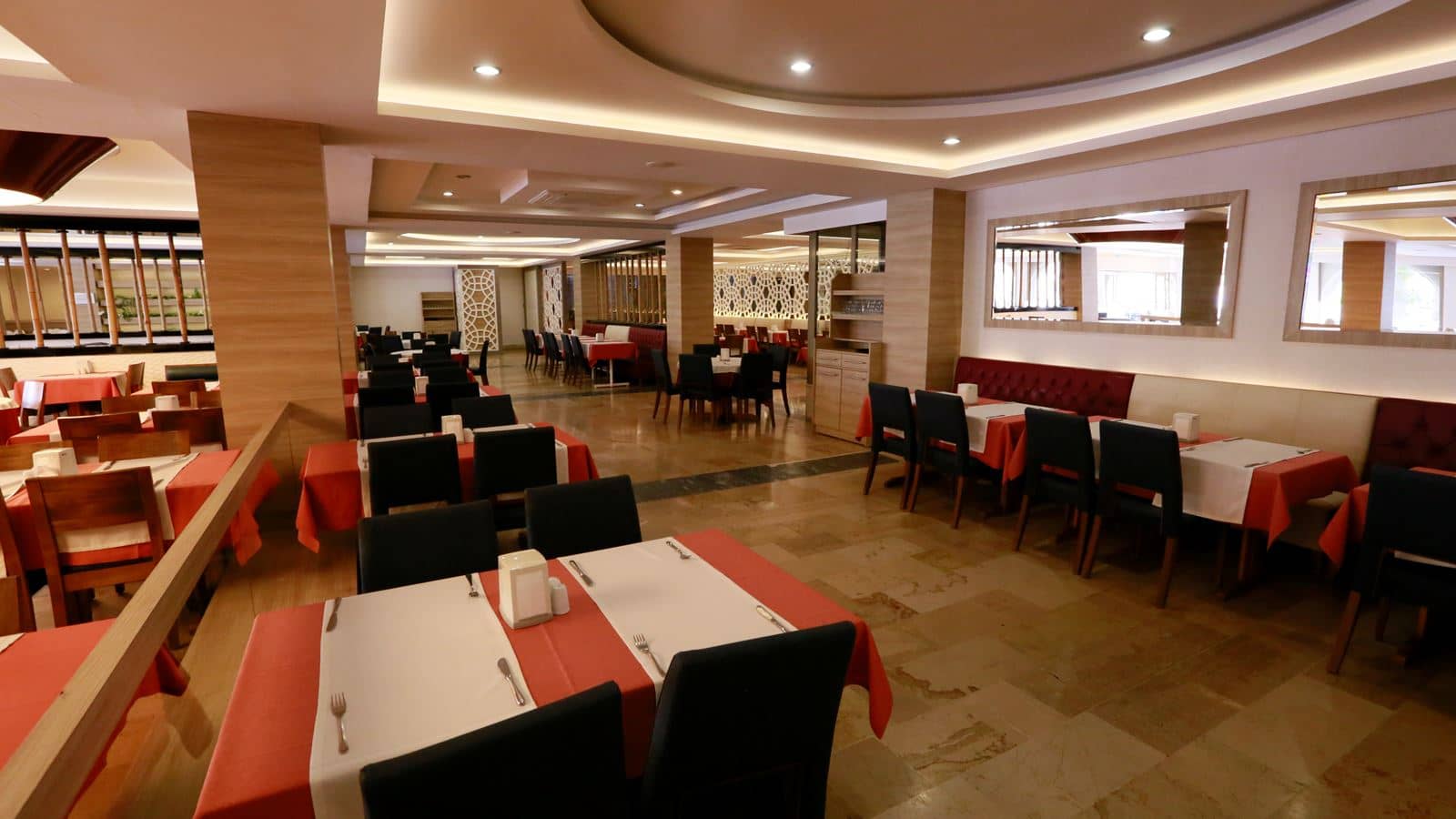 restaurants-main-restaurant