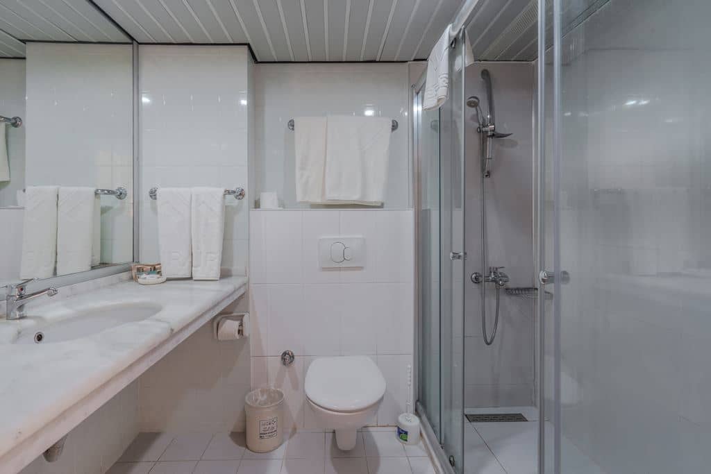 rooms-standard-room