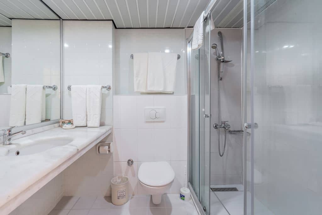 rooms-standard-room