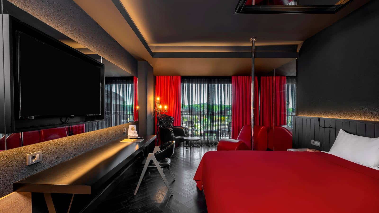 rooms-black--red-room-adult-zone-only-adults-16+