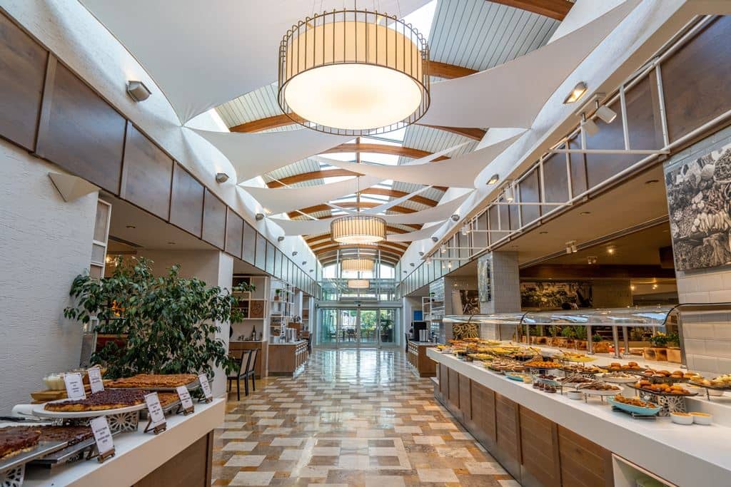 restaurants-zestful-bazaar-main-restaurant