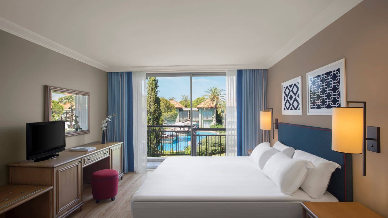 rooms-family-room