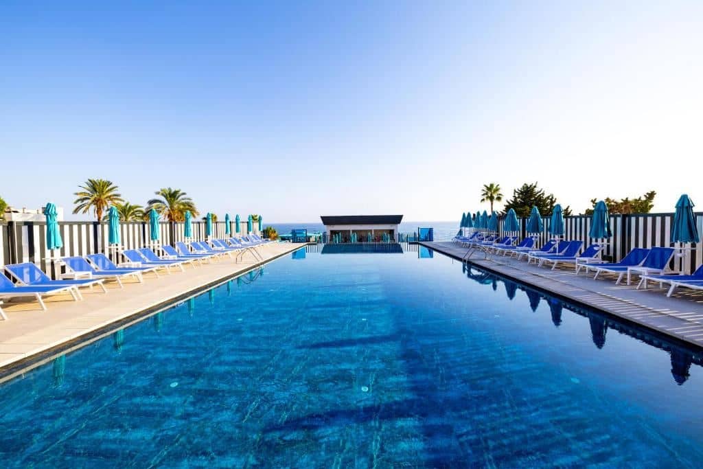 pools-outdoor-pool