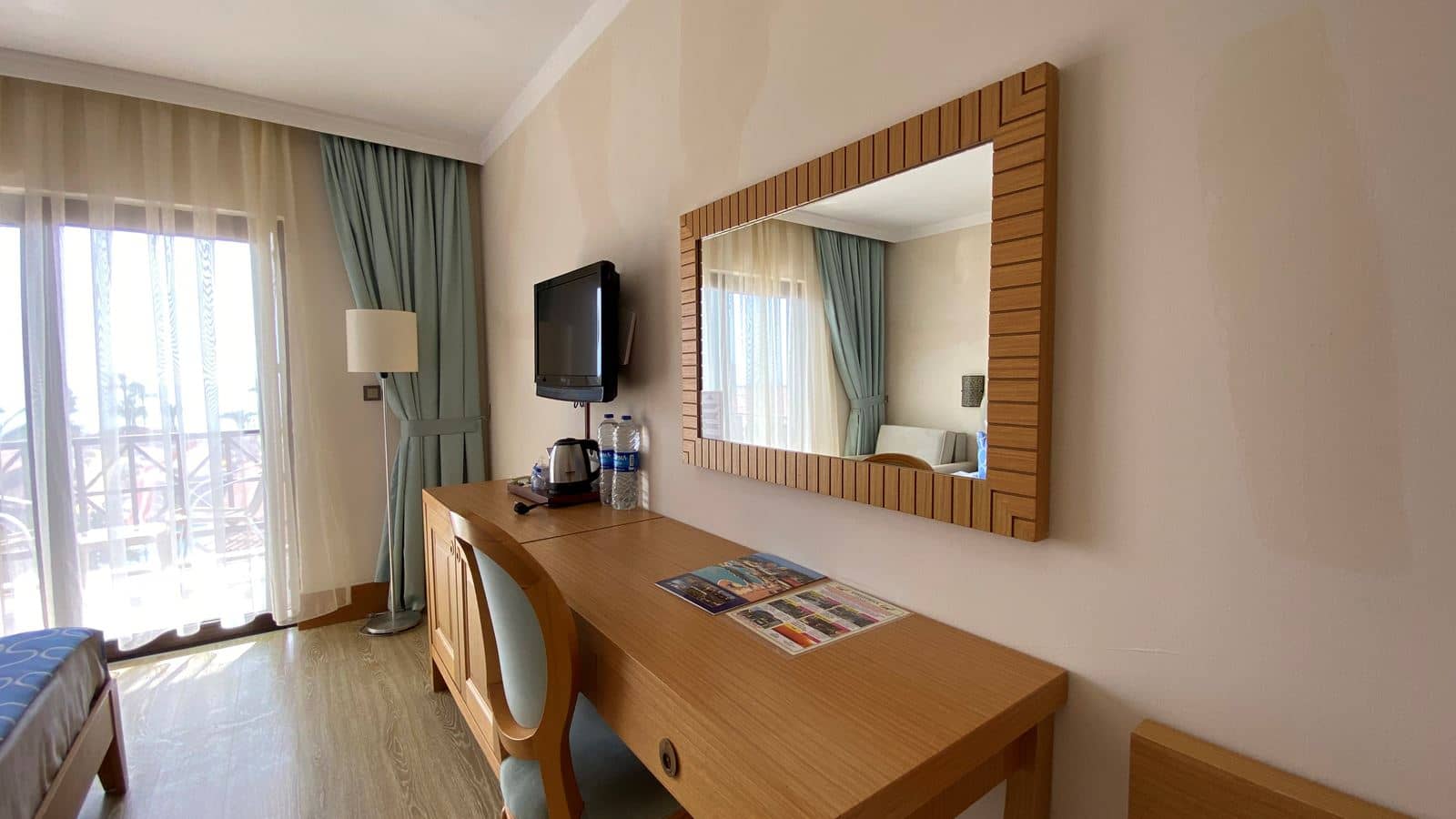 rooms-economy-room