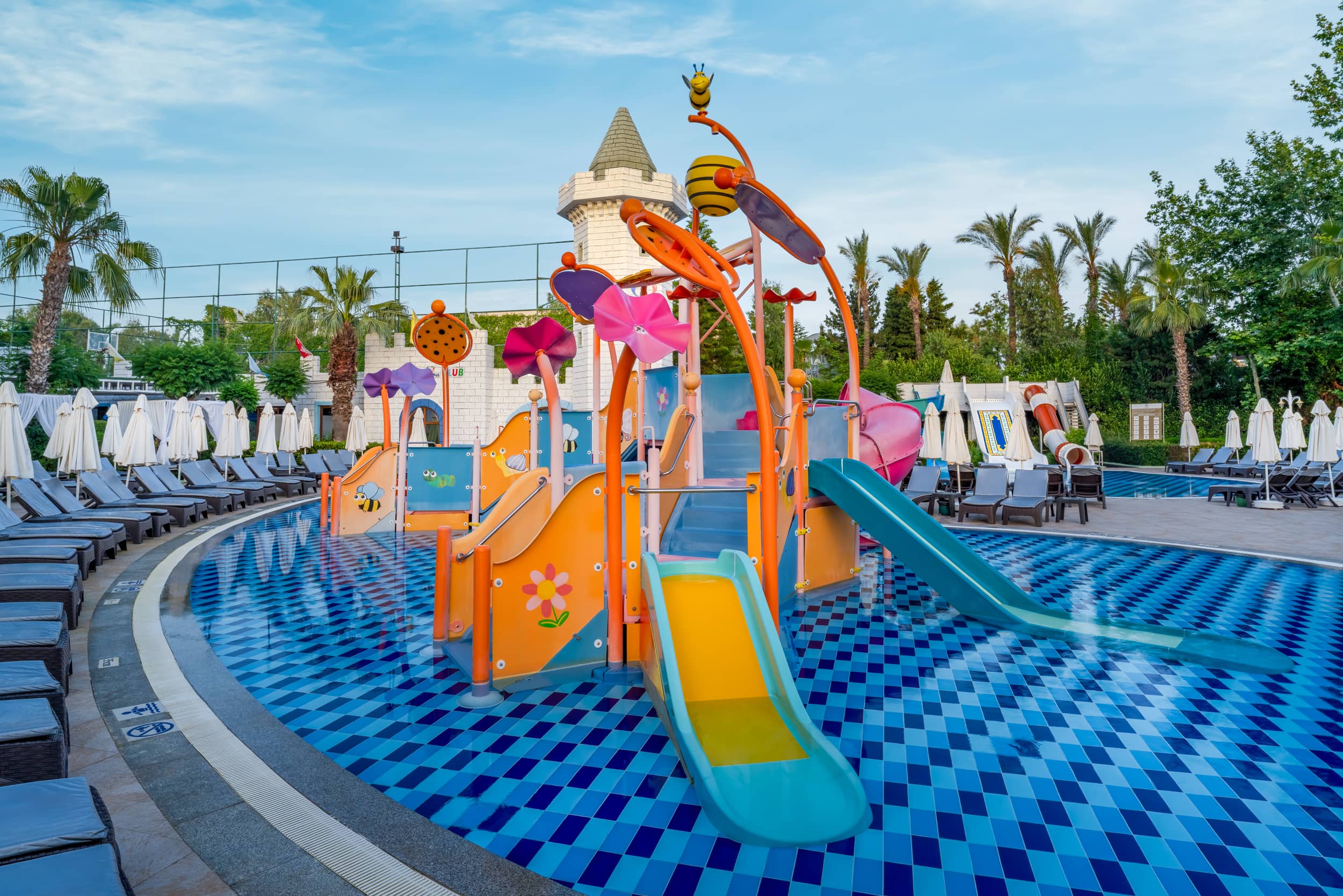 pools-outdoor-childrens-pool