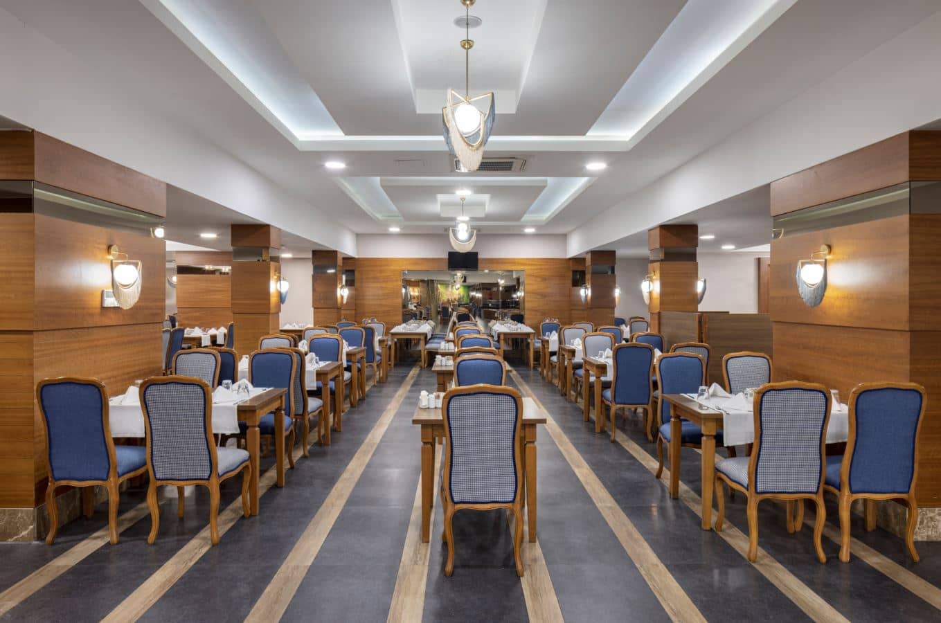 restaurants-delizia-main-restaurant