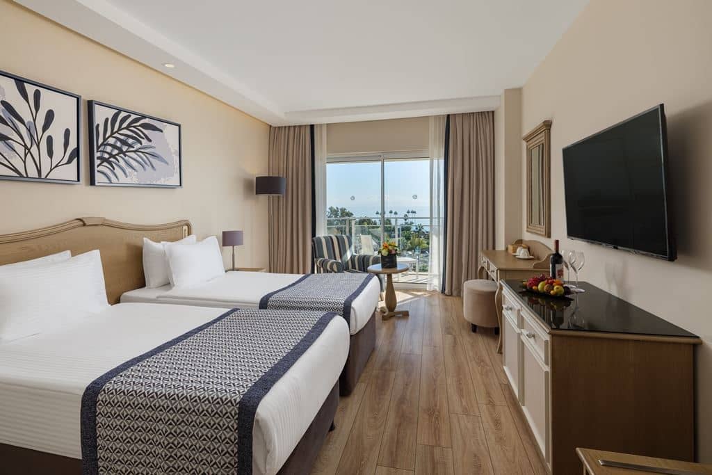 rooms-standard-room
