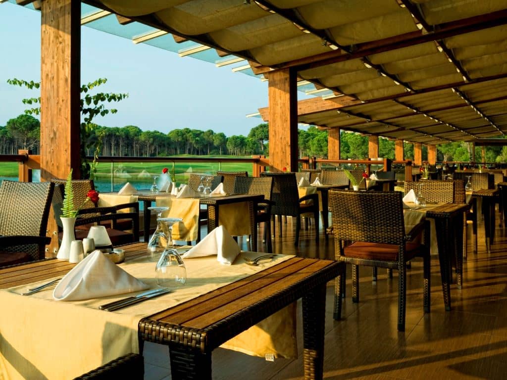 restaurants-greens-bar