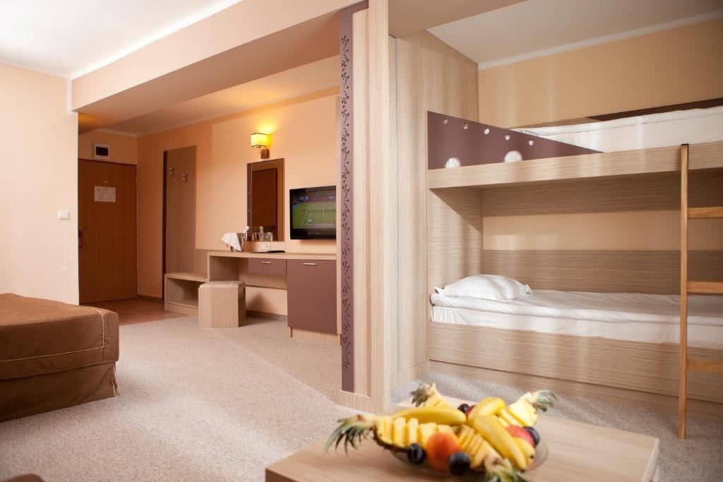 rooms-double-family-room