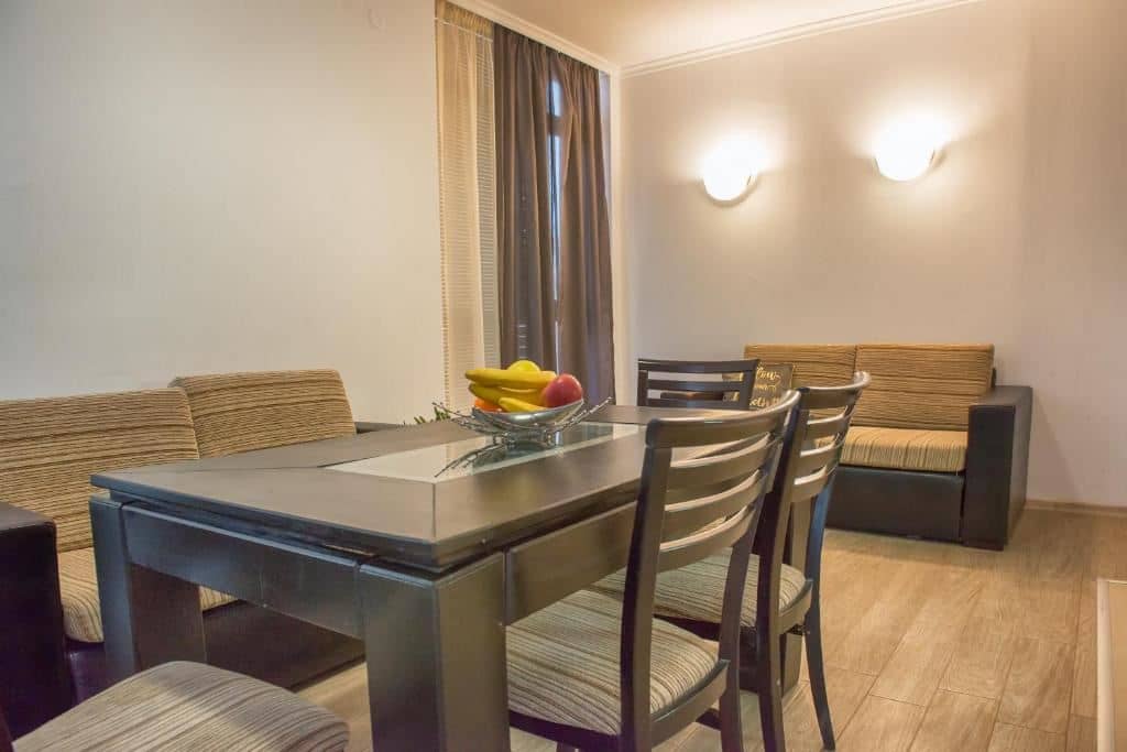 rooms-standard-apartment-balcony-or-terrace