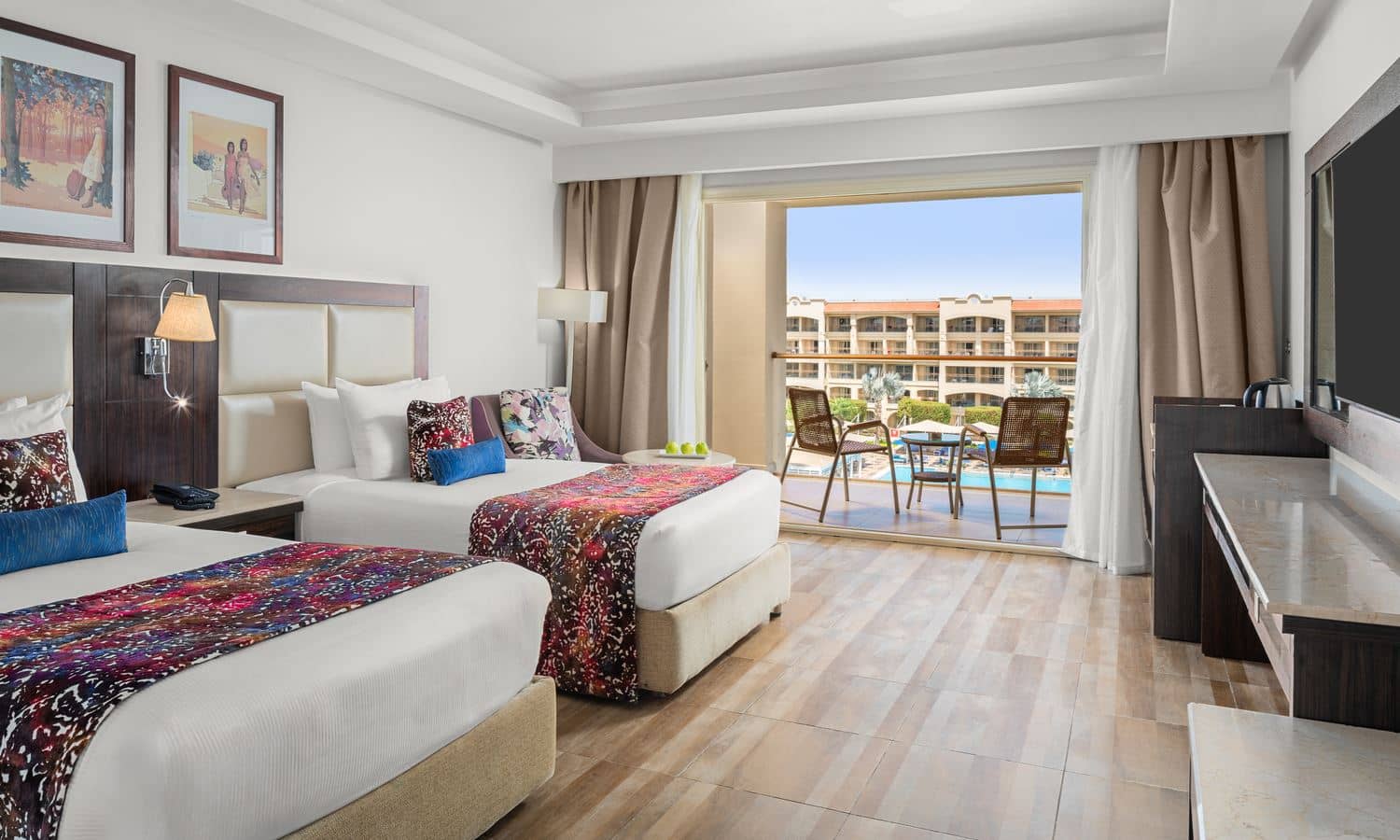 rooms-deluxe-room-sea-view