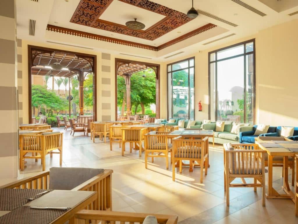 restaurants-restaurants
