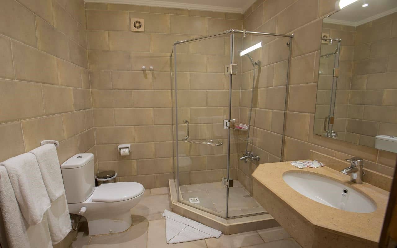 rooms-family-one-bedroom