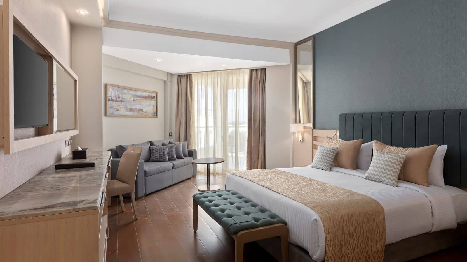 rooms-main-building-superior-swim-up-room