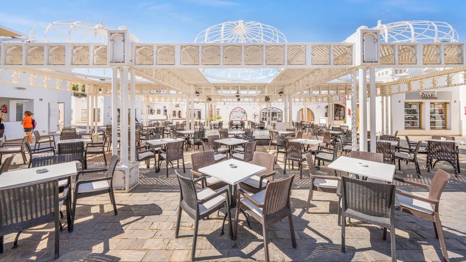 bars-coral-bay-cafe