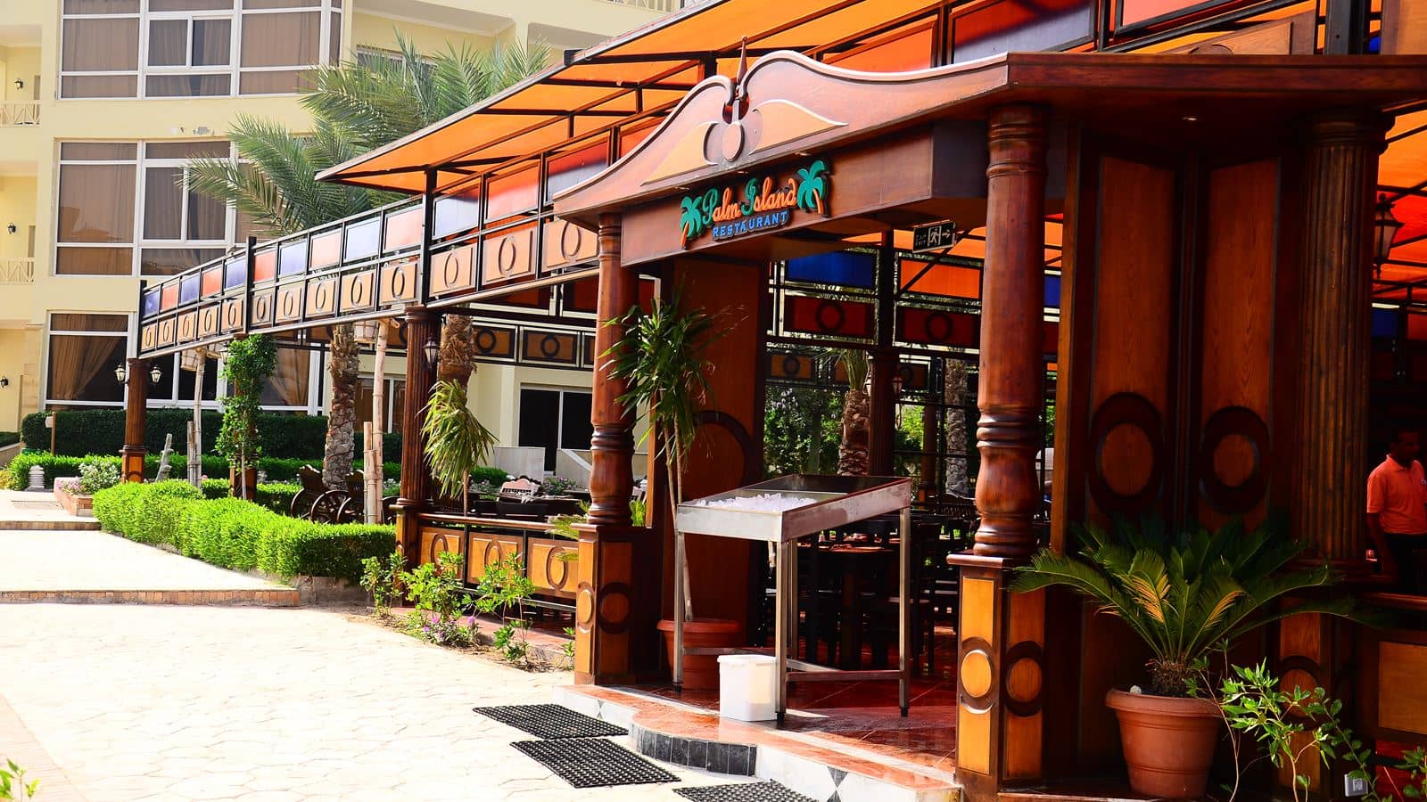 restaurants-palms-island-restaurant