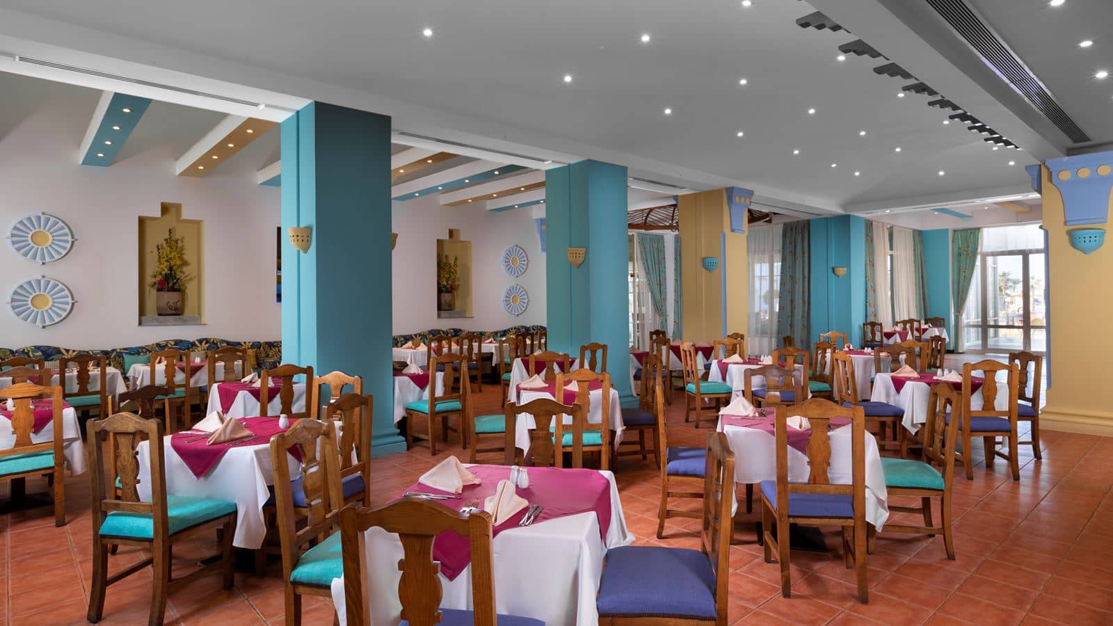 restaurants-otantik-restaurant