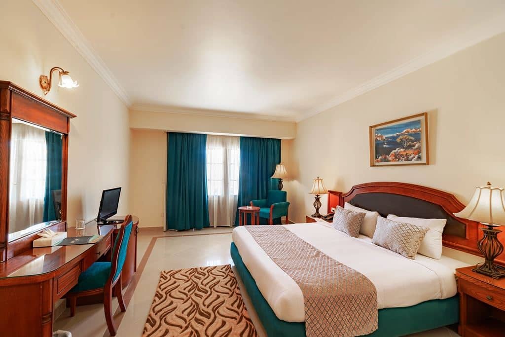 rooms-standard-room