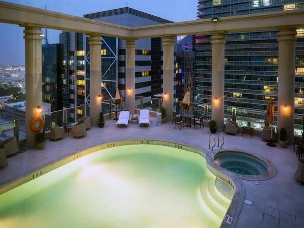 pools-outdoor-pool