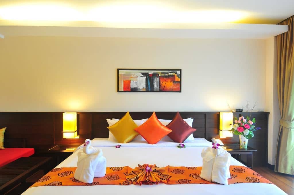 rooms-deluxe-room