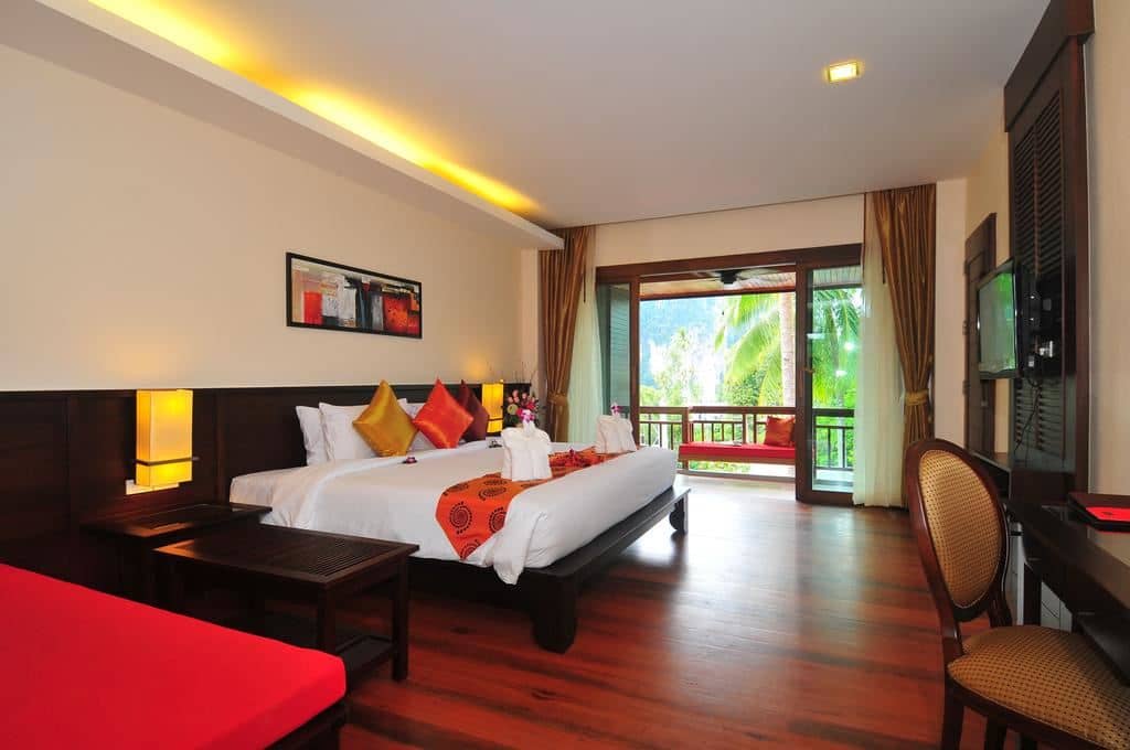 rooms-deluxe-room