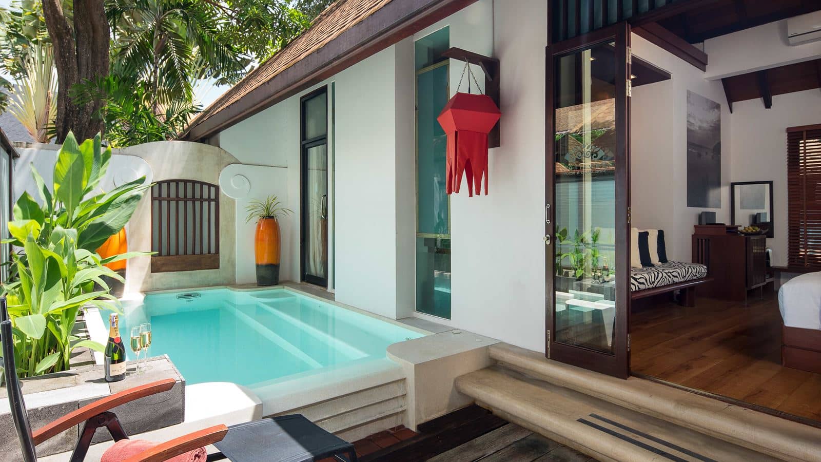 rooms-hydro-pool-villa