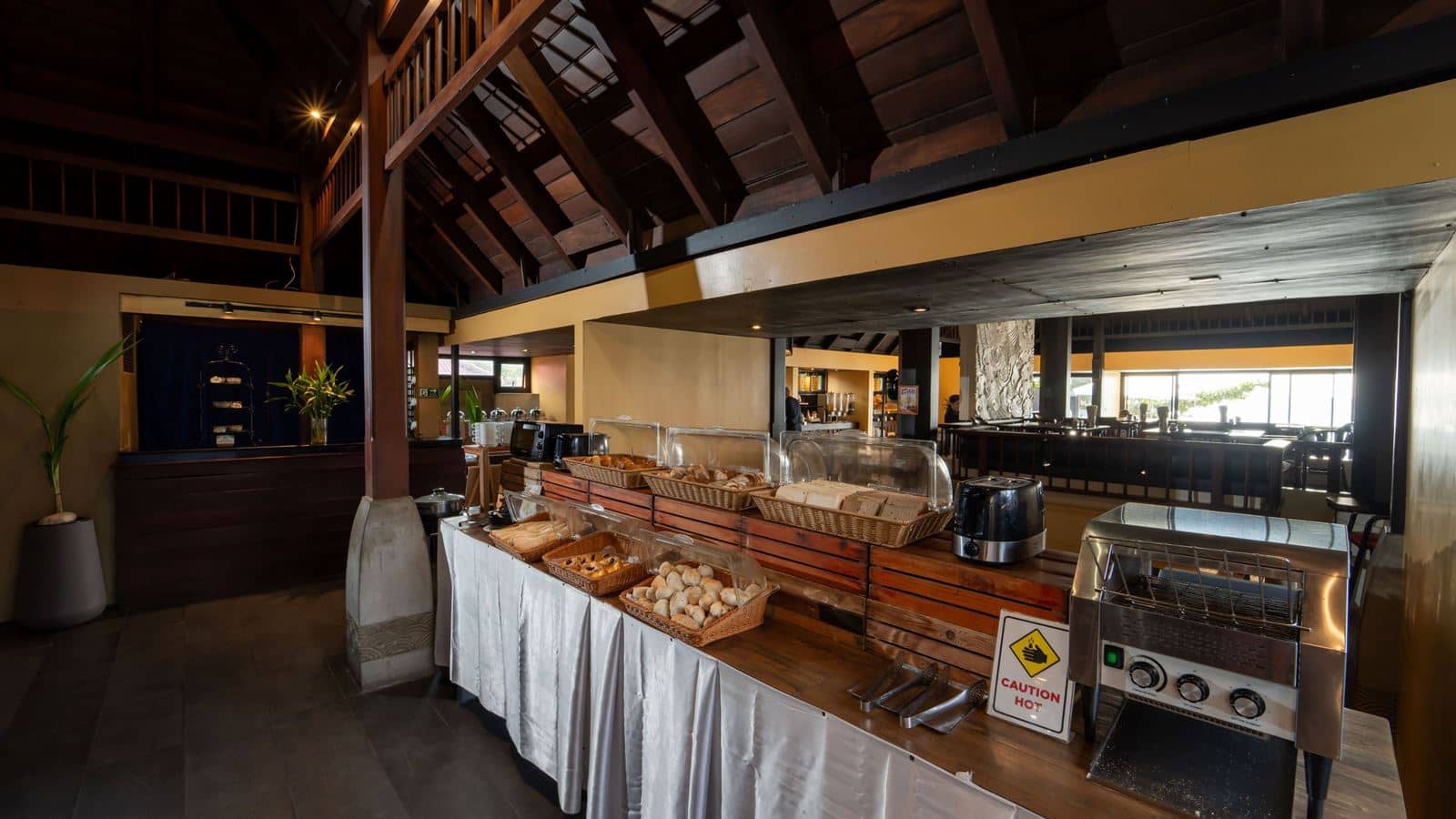 restaurants-breakfast-buffet