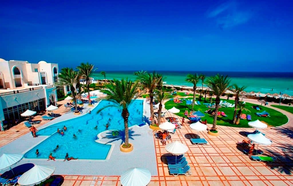pools-outdoor-pool