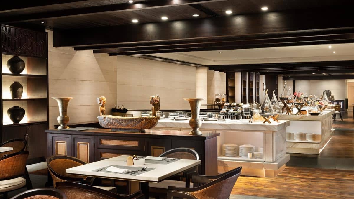 restaurants-cliff-lounge