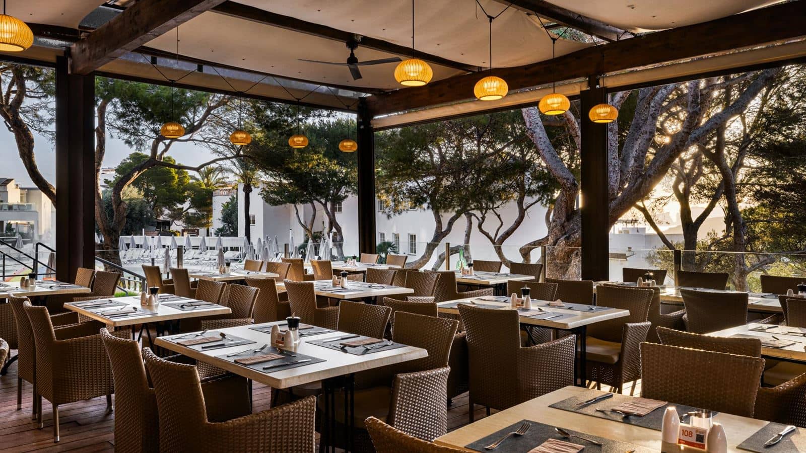 restaurants-caprice