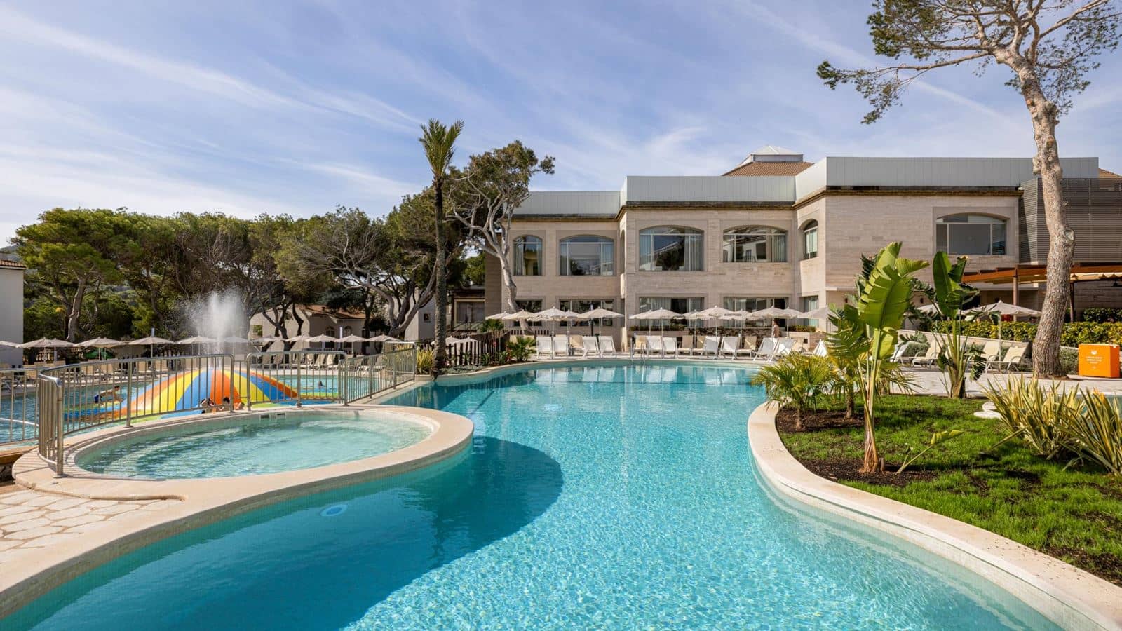 pools-outdoor-pool