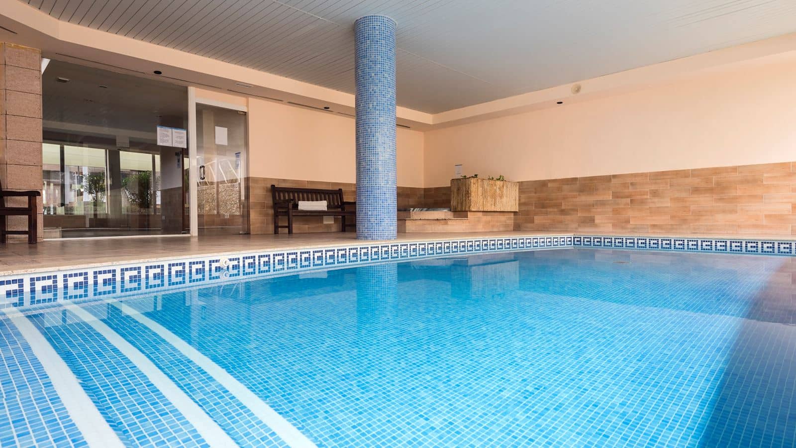 pools-indoor-pool