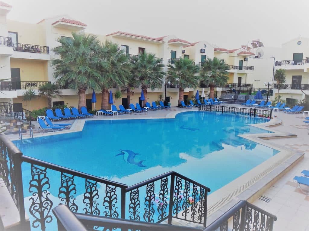 pools-outdoor-pool