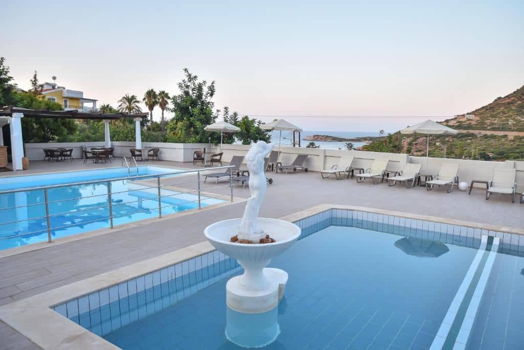pools-outdoor-pool