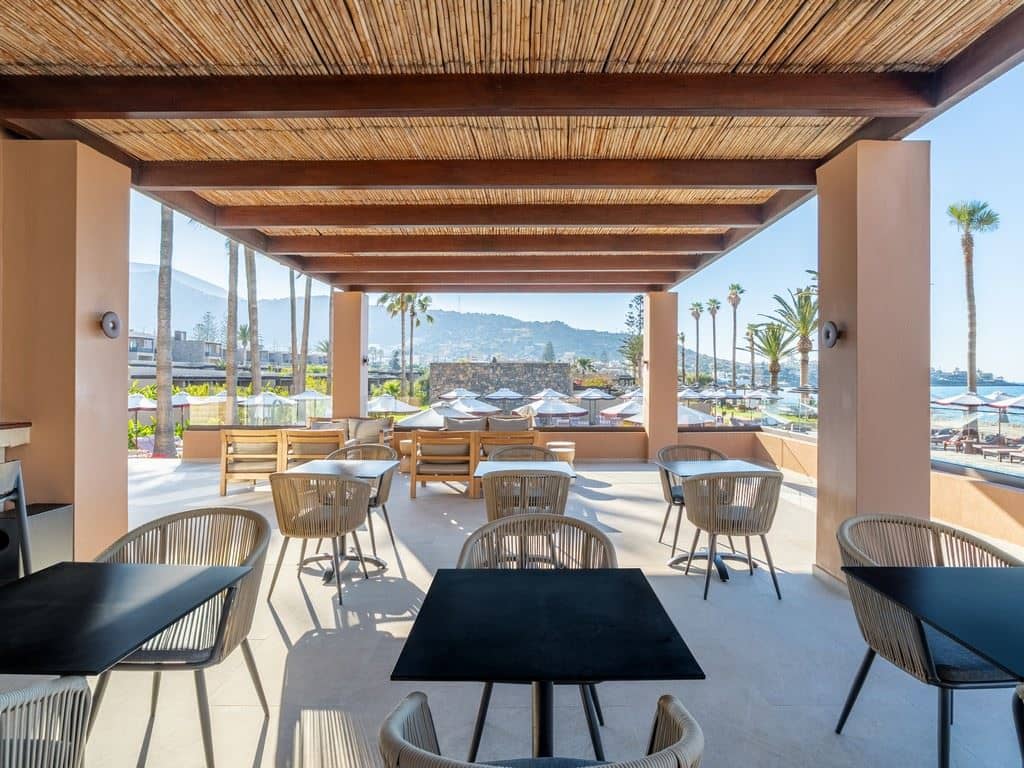 bars-ammos-pool-bar
