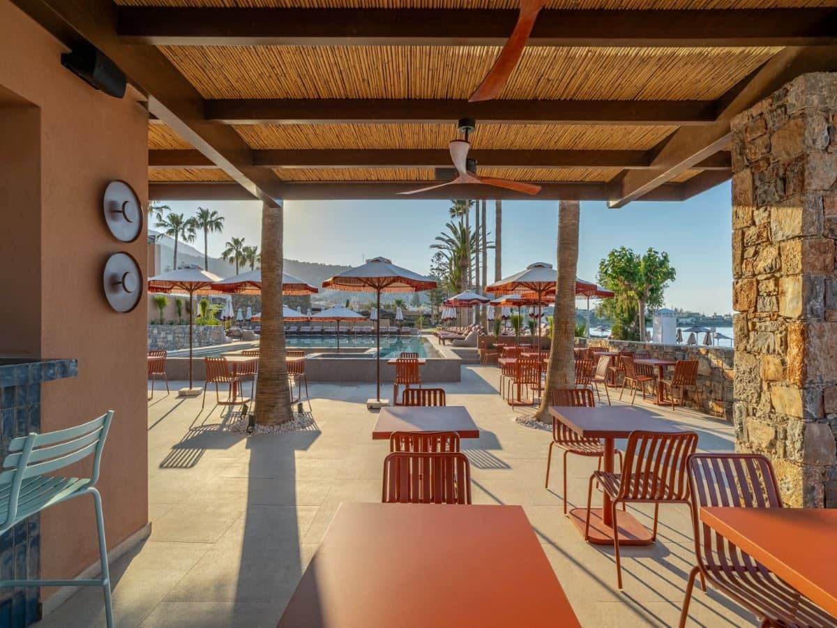 bars-blue-pool-bar