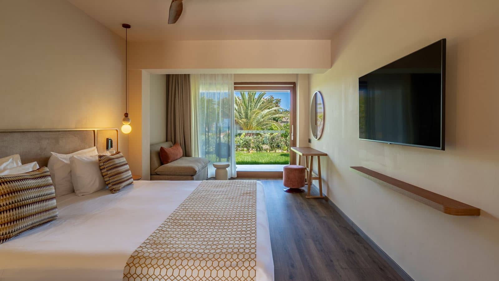 rooms-double-superior-room
