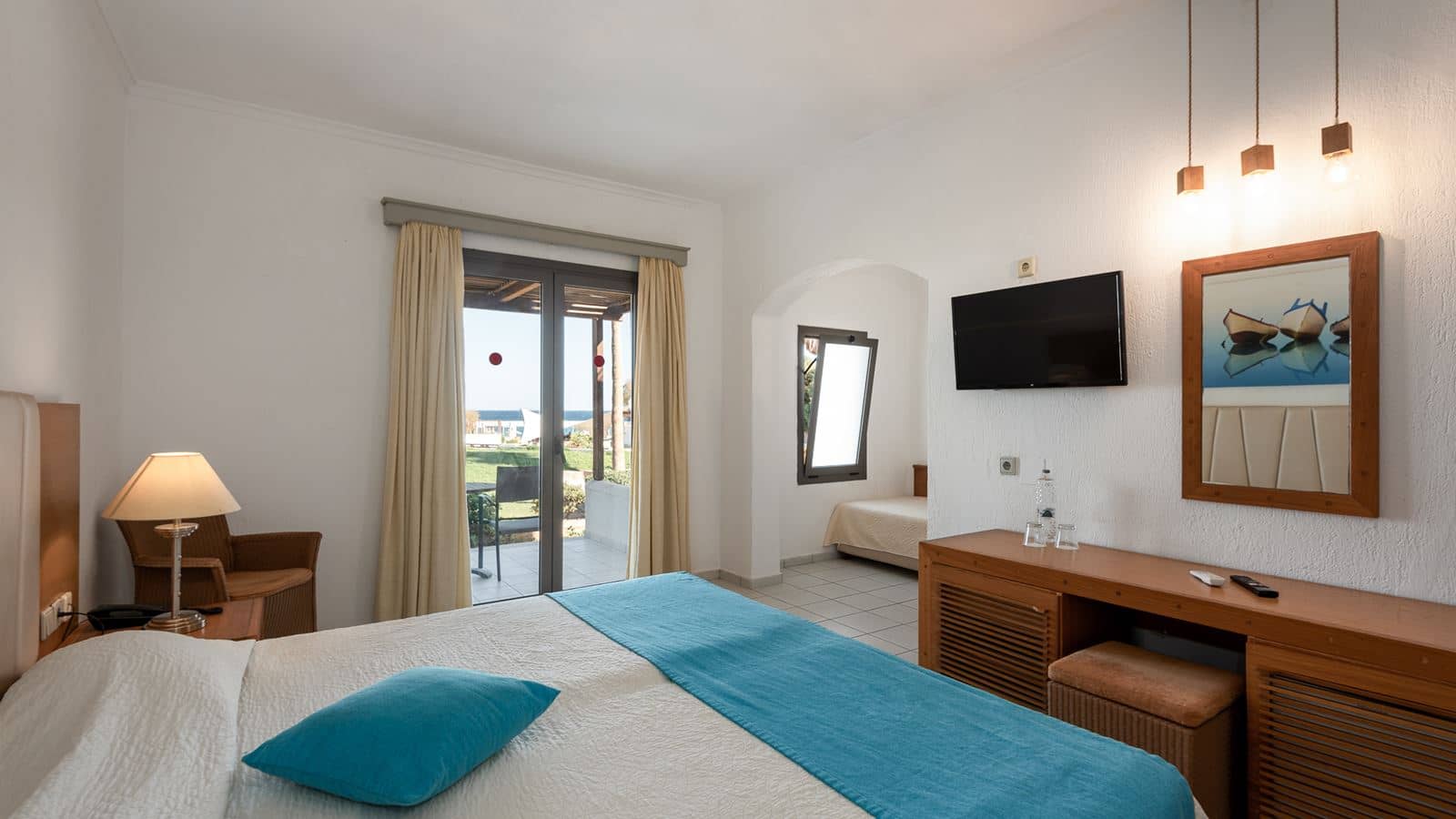rooms-bungalow-standard-triple-balcony-or-terrace
