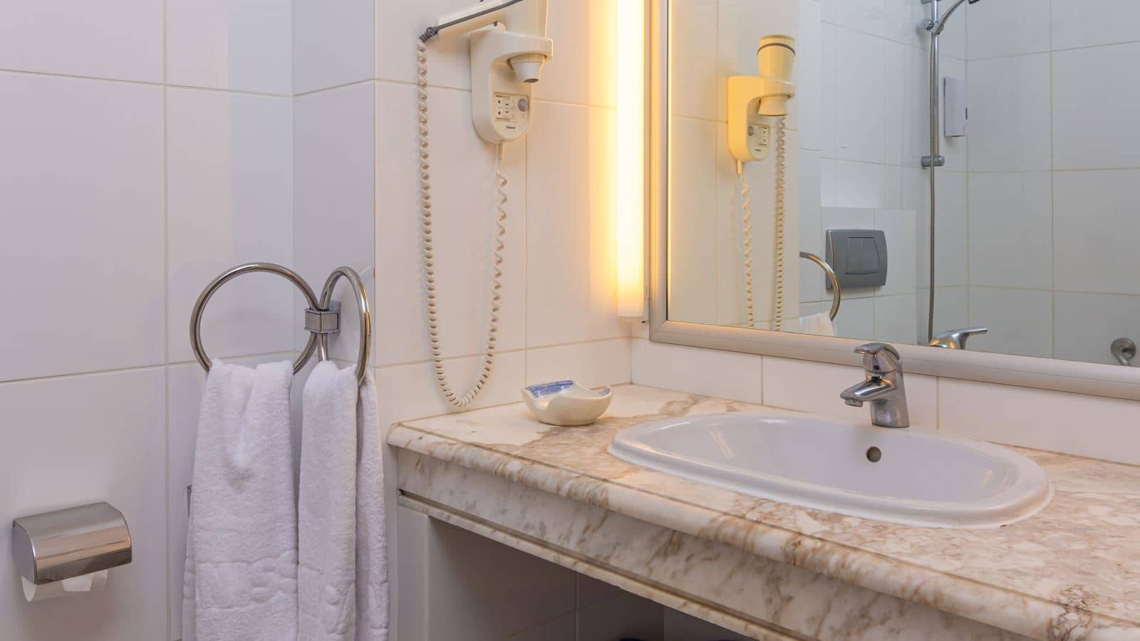 rooms-double-room